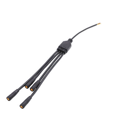 PVC noir Un à trois connecteur Y imperméable IP68 2 connecteur de câble de base